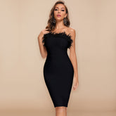 Robe moulante bustier à plumes Lessie